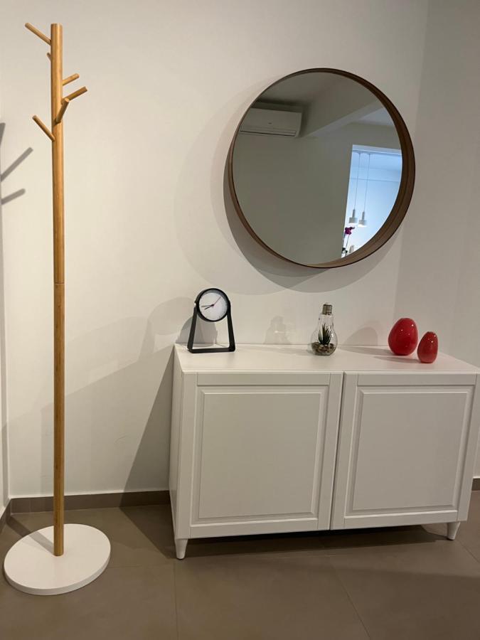 Fofi'S City Center Apartment Kavala Eksteriør billede
